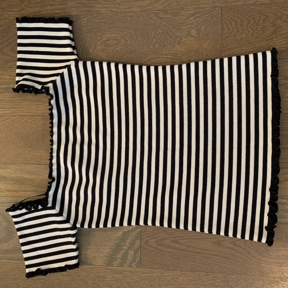 WHITE AND BLACK SHIRT